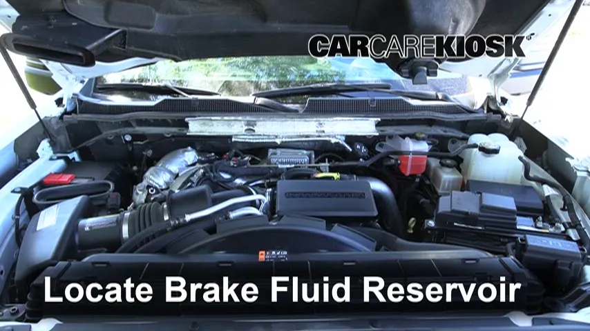 2020 Chevrolet Silverado 2500 HD LT 6.6L V8 Turbo Diesel Crew Cab Pickup Líquido de frenos